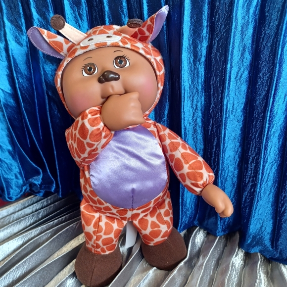 Cabbage patch Kids Collectible Cuties Zoo Friends Garnet Giraffe - Picture 3 of 16